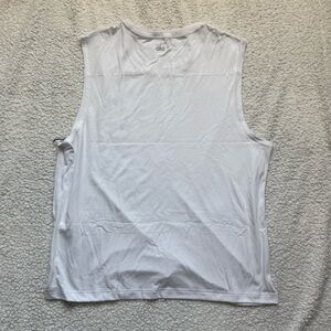 ALO Yoga triumph White Muscle Tank